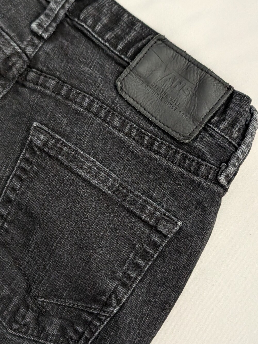 Vans V76 Skinny  Men's Black Jeans 28x28